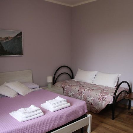 Bed And Breakfast Del Lago Авильяна Экстерьер фото